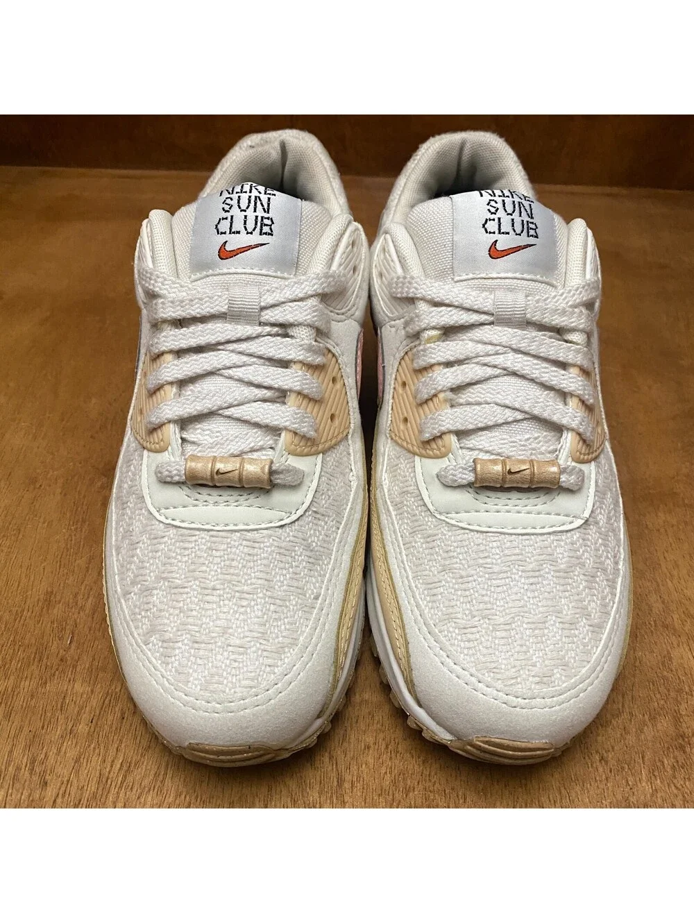 Nike Air Max 90 SE Shoes Womens Size 7 Sun Club Sail Arctic Orange DJ9997-101